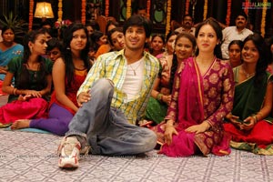 Nikhil, Pooja Bose