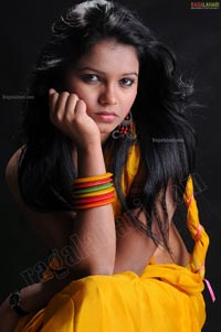 kiran Exclusive Studio Shoot in Yellow Saree