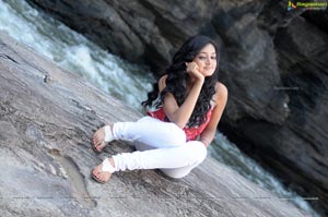 Shanvi HD Wallpapers