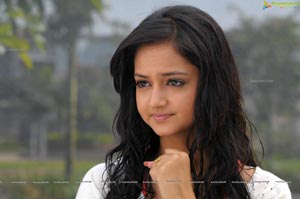 Shanvi HD Wallpapers