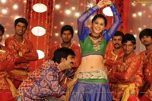 Sexy Taapsee in Daruvu - HD Wallpapers