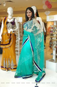 Beautiful Model Shamili in Cool Blue Net Saree