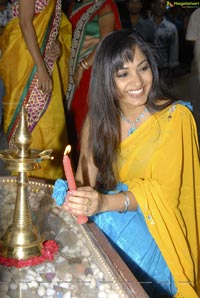 Beautiful Madhavi Latha in Yellow Saree