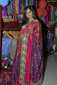 Beautiful Madhavi Latha in Yellow Saree