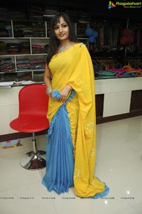 Beautiful Madhavi Latha in Yellow Saree