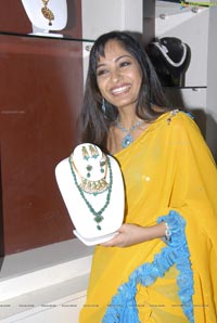 Beautiful Madhavi Latha in Yellow Saree