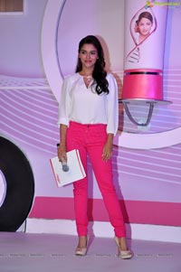 Photos of Asin at Fair and Lovely Expert Express