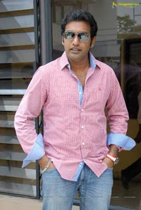 Taraka Ratna at Viejtha Press Meet