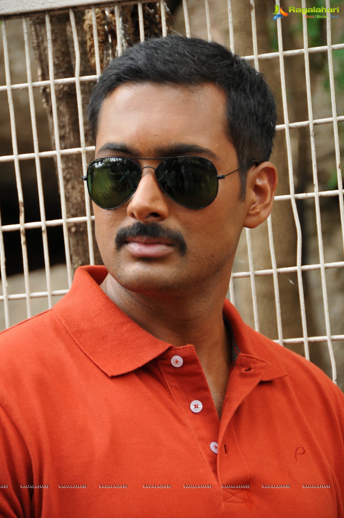 Uday Kiran (Hi-Res)