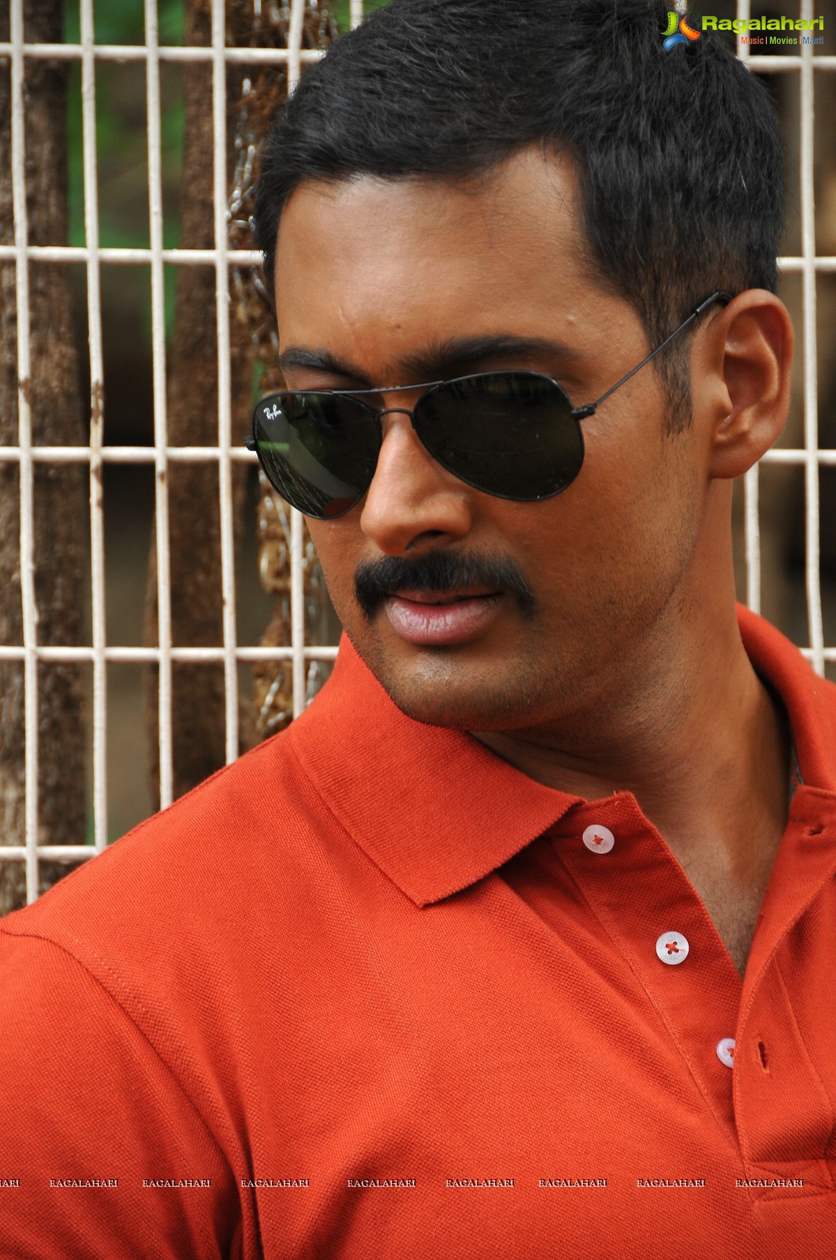 Uday Kiran (Hi-Res)