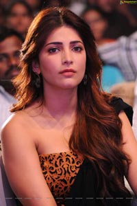 Shruti Haasan at Balupu Audio Release