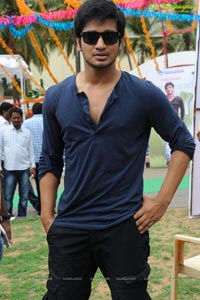 Nikhil Siddharth at Karthikeya Muhurat