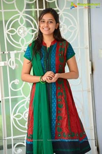 Mallelateeram lo Sirimallepuvvu heroine Sree Divya