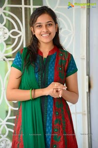 Mallelateeram lo Sirimallepuvvu heroine Sree Divya