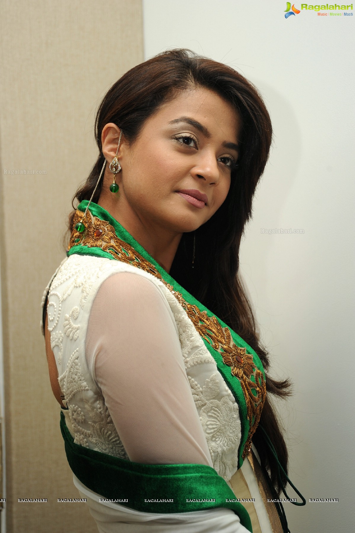 Surveen Chawla