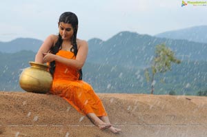 Archana Hot in Kamalatho Naa Prayanam