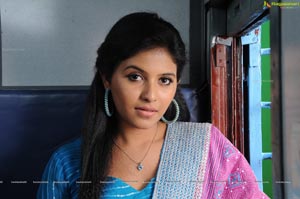 Madha Gaja Raja Heroine Anjali