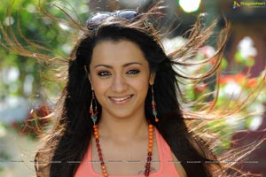 Trisha in Boologam