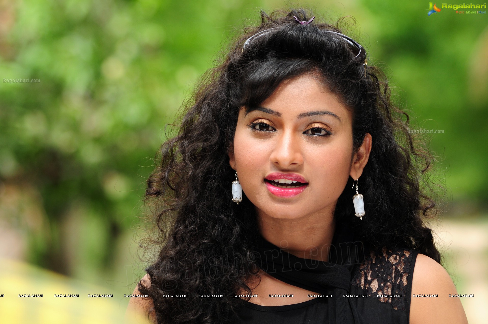 Vishnu Priya (High Definition)