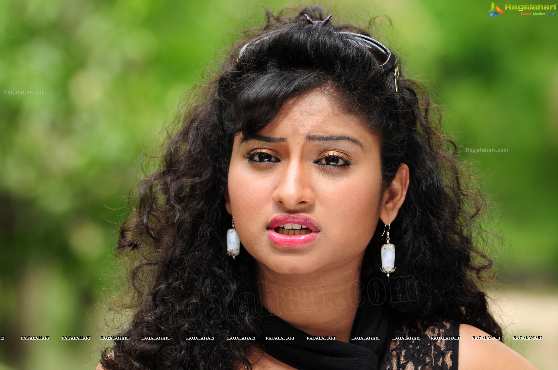 Vishnu Priya (High Definition)