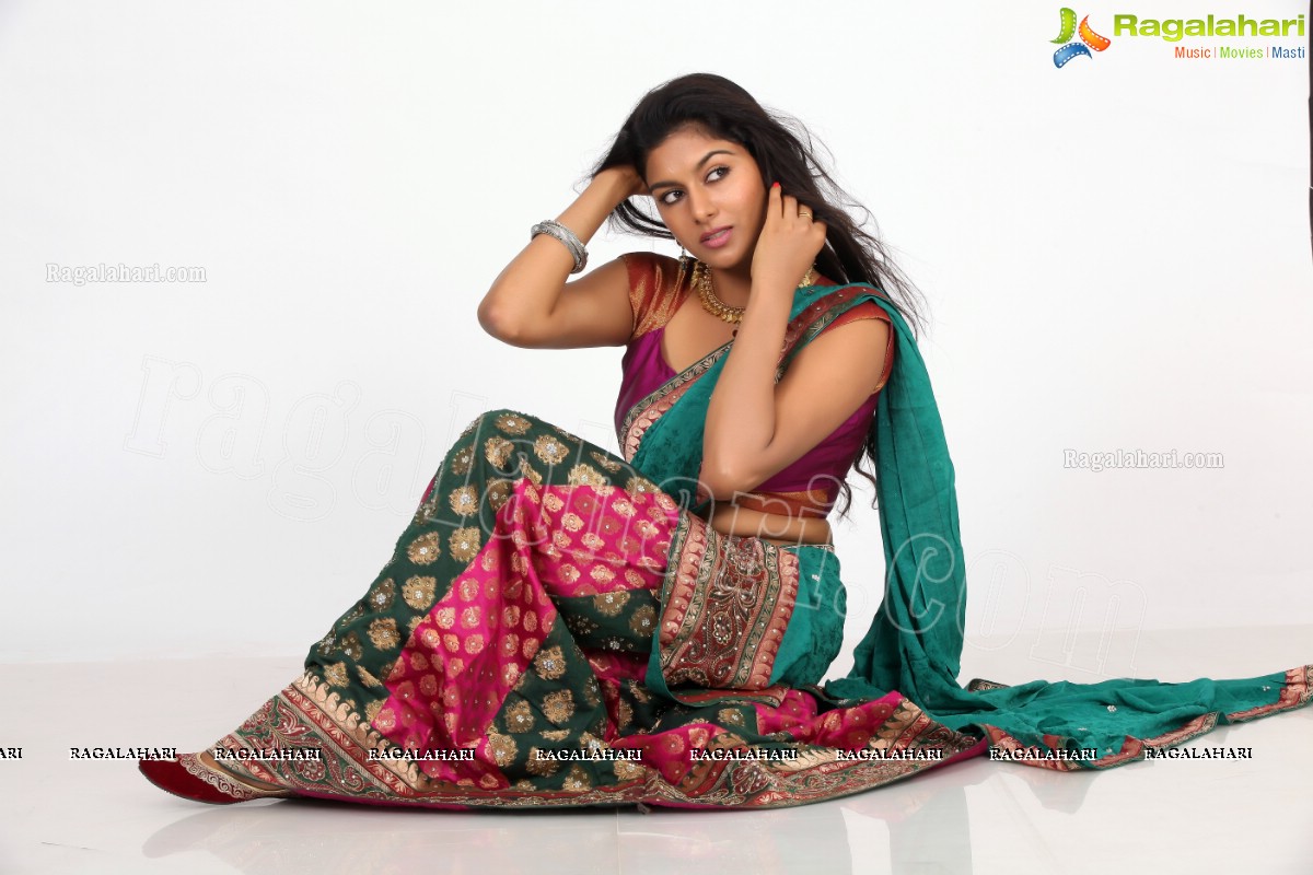 Sai Akshatha (Exclusive)