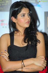 Lekar Hum Deewana Dil Deeksha Seth