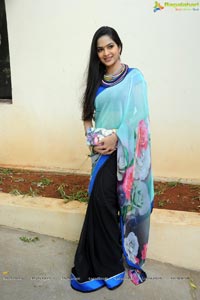 Tamil Actress Madhumitha