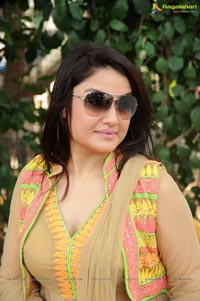 Tamil Heroine Sonia Agarwal