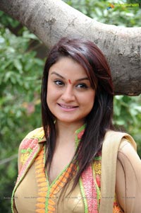 Tamil Heroine Sonia Agarwal