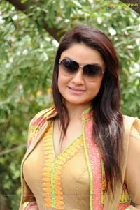 Tamil Heroine Sonia Agarwal