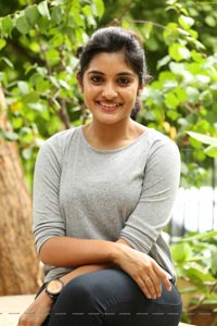 Niveda Thomas