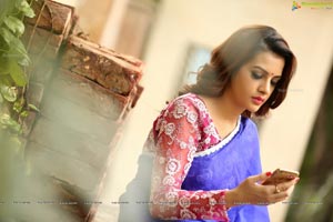 Diksha Panth in Blue Saree