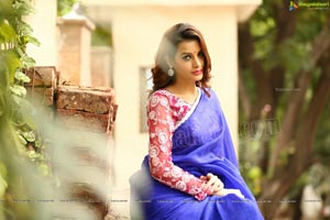 Diksha Panth in Blue Saree