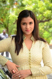 Mannara Chopra