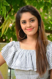 Tamil Actress Surbhi