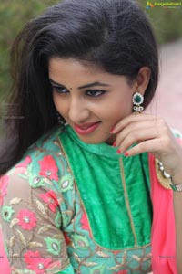 Heroine Pavani