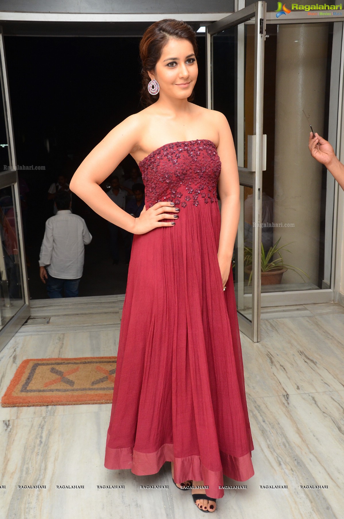 Rashi Khanna at Supreme 50 Days Celebrations Photos