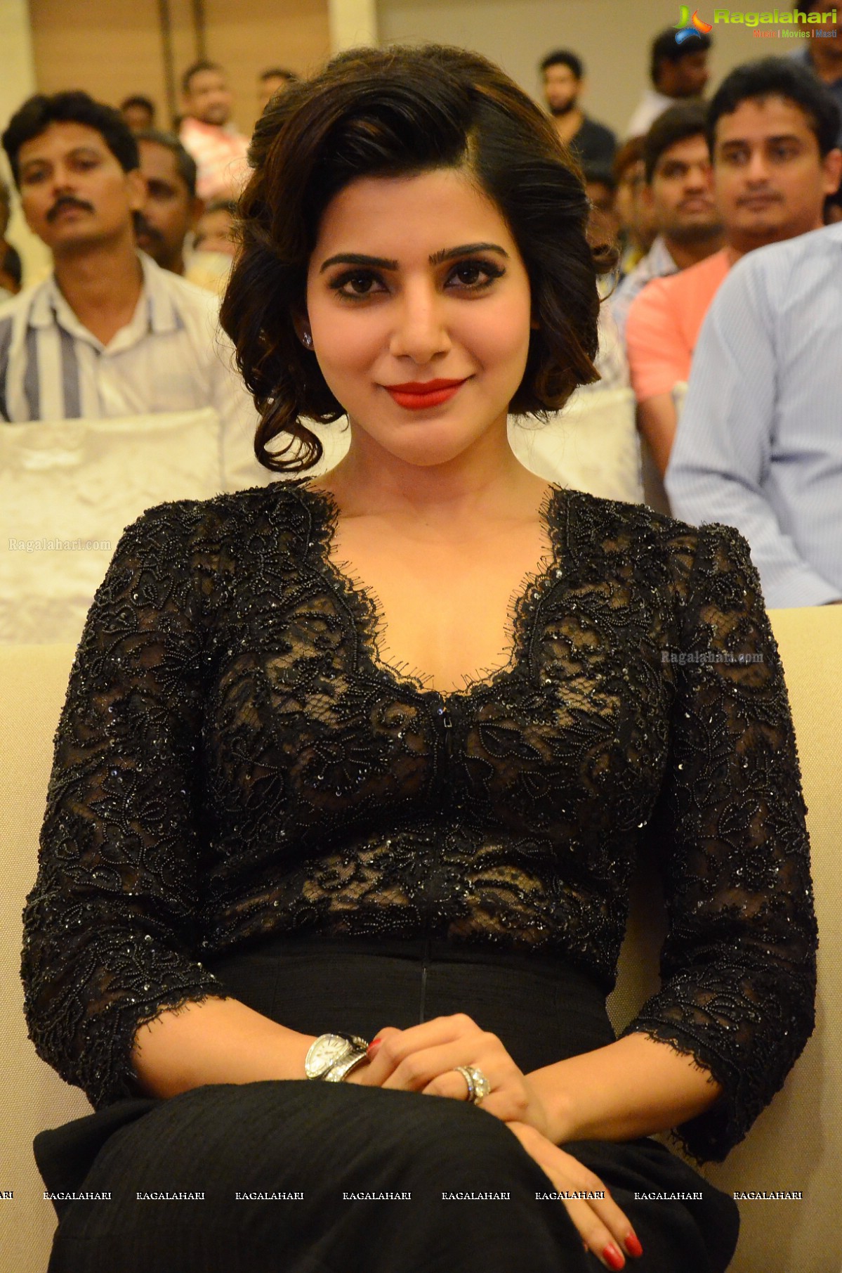 Samantha at A Aa Success Meet