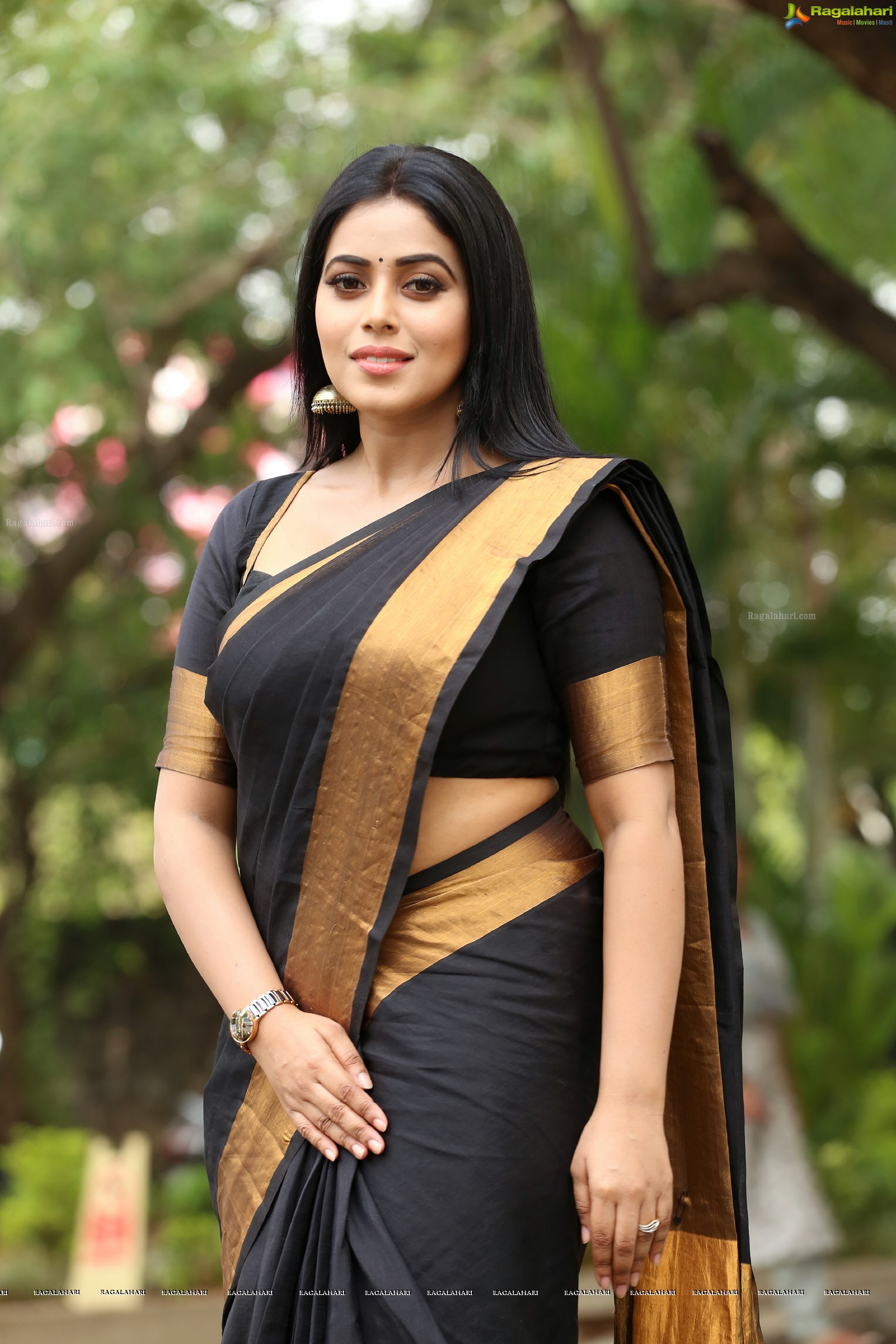 Poorna (High Definition)