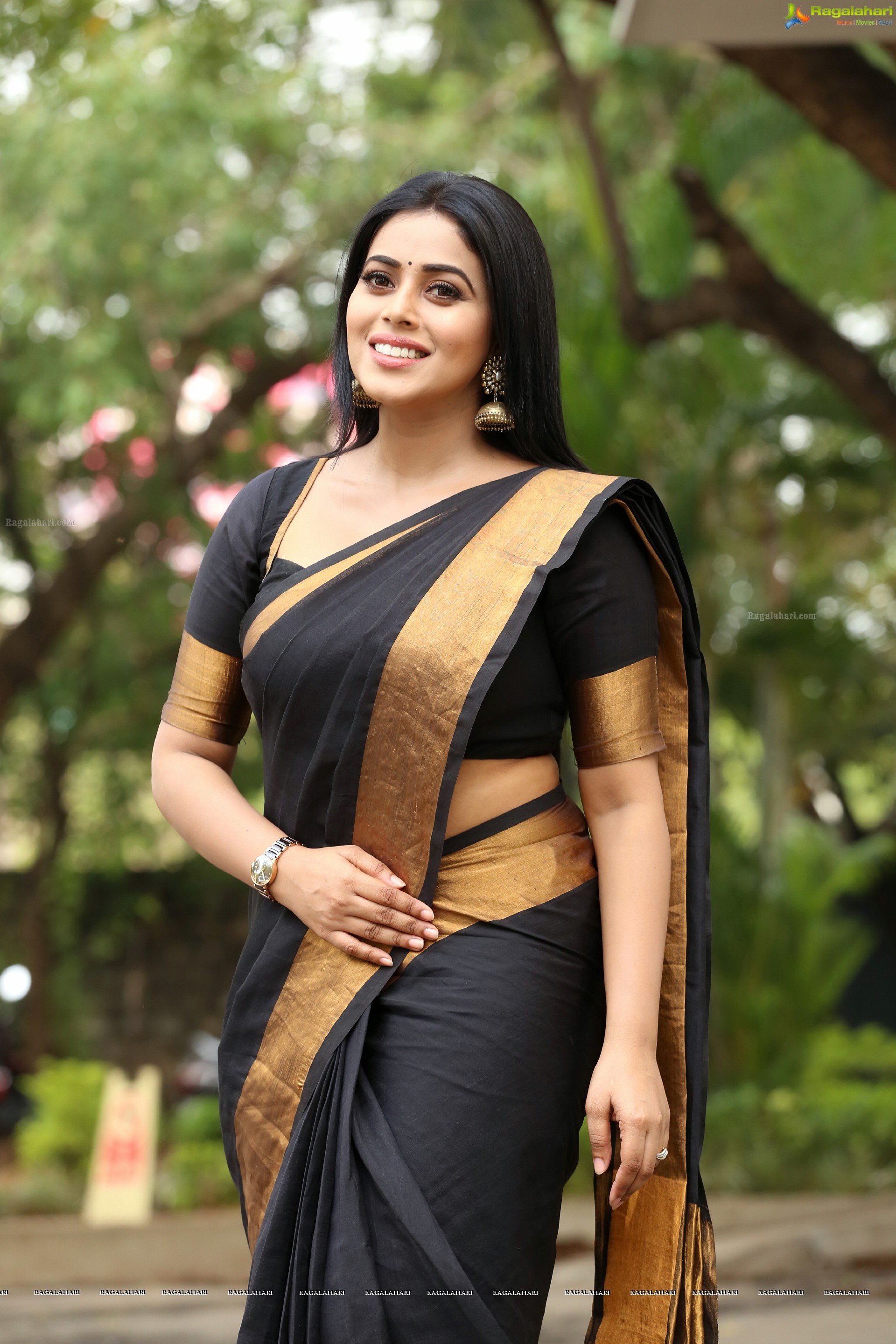 Poorna (High Definition)