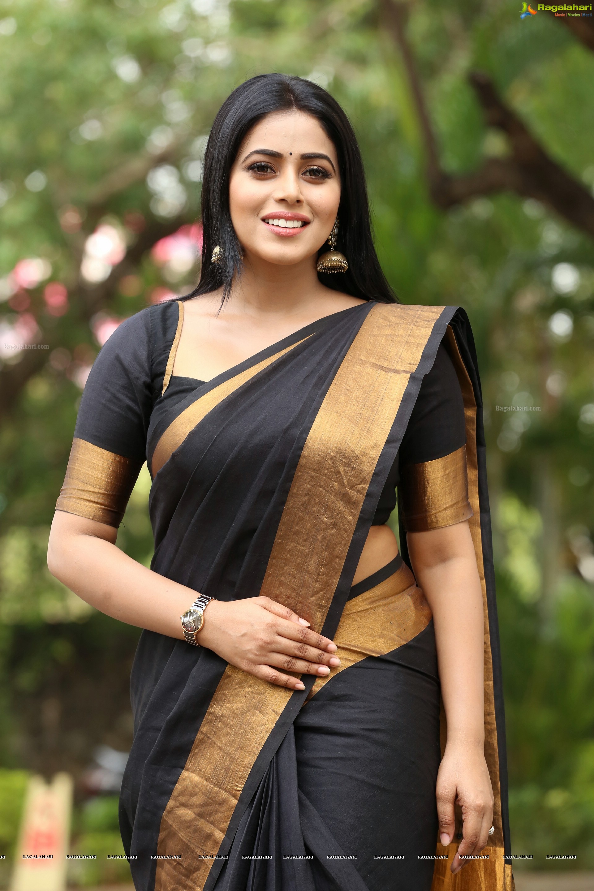 Poorna (High Definition)