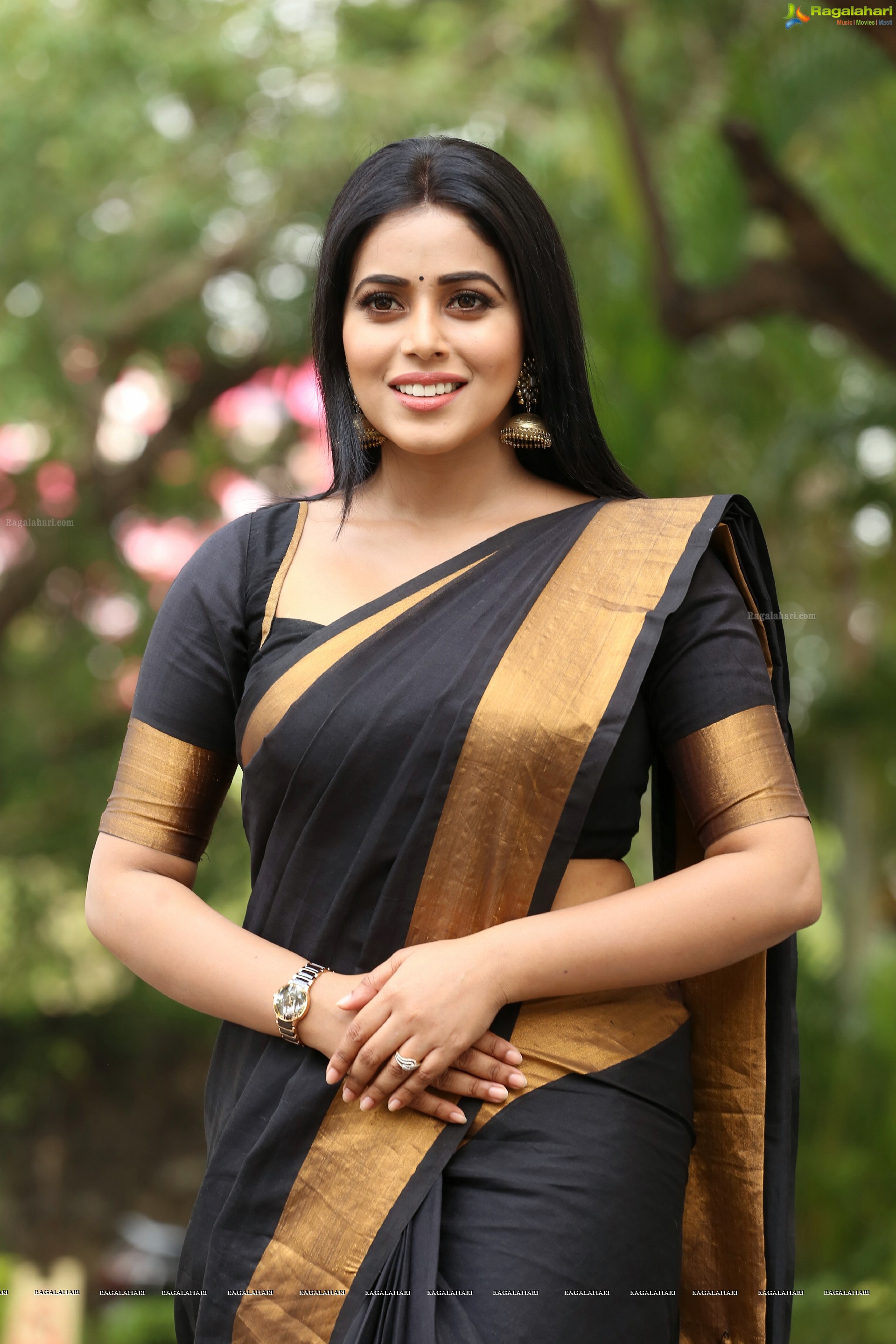 Poorna (High Definition)