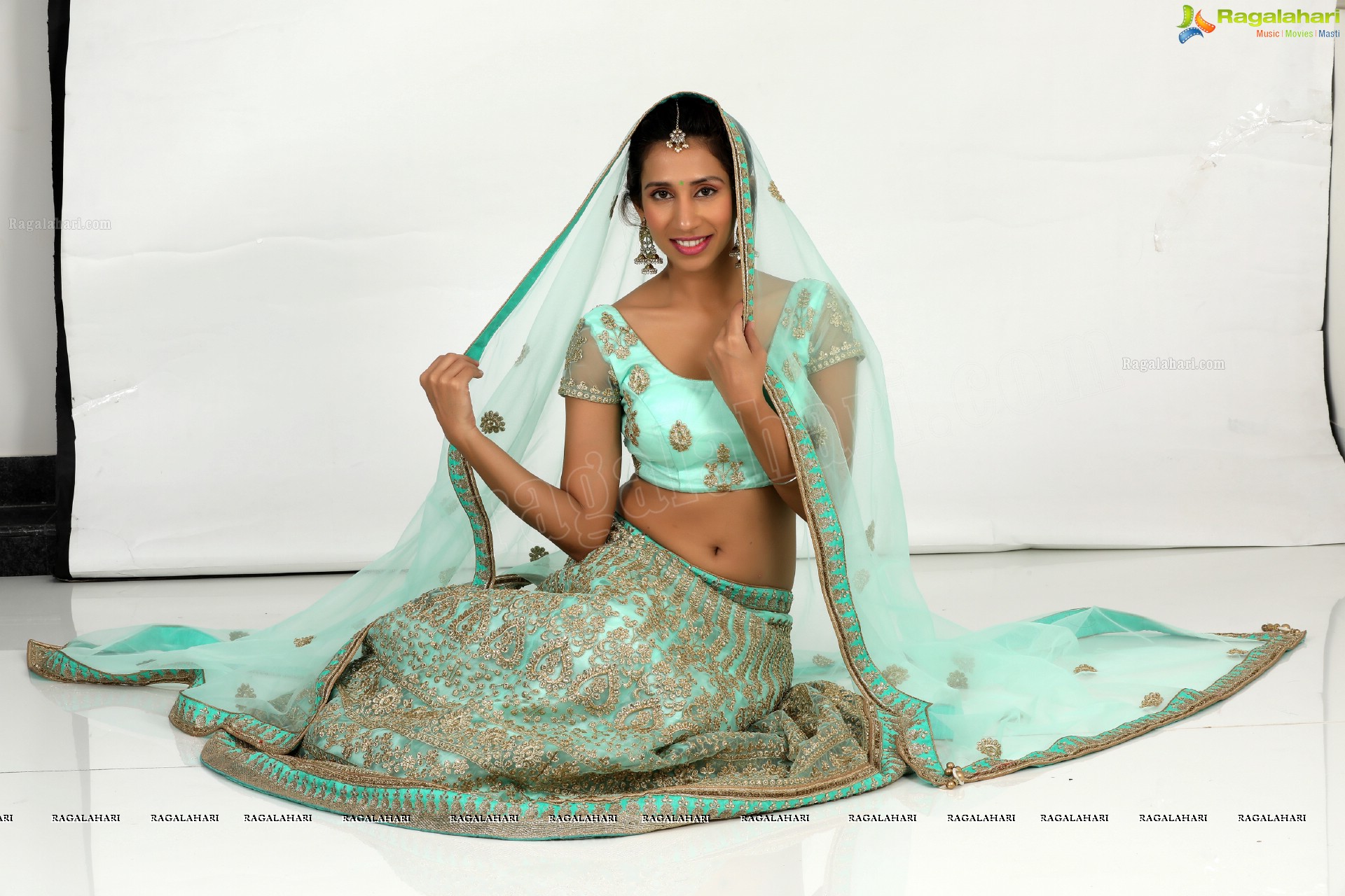 Kanika Khanna (Exclusive) - HD Gallery