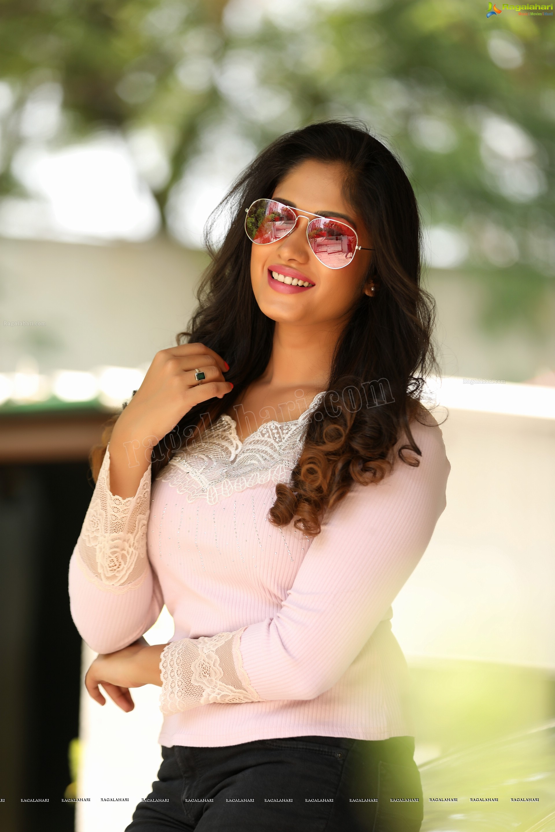 Sowmya Venugopal (Exclusive) (High Definition)