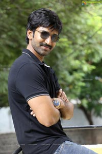 aadhi-pinisetty-marakatamani-interview