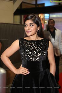 Nivetha Thomas