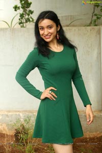 Actress Sakshi Kakkar