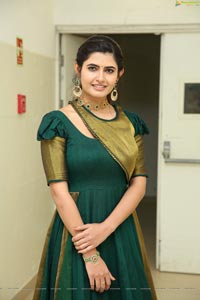 Ashima Narwal Ragalahari