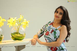 Manjusha Gemini TV Anchor