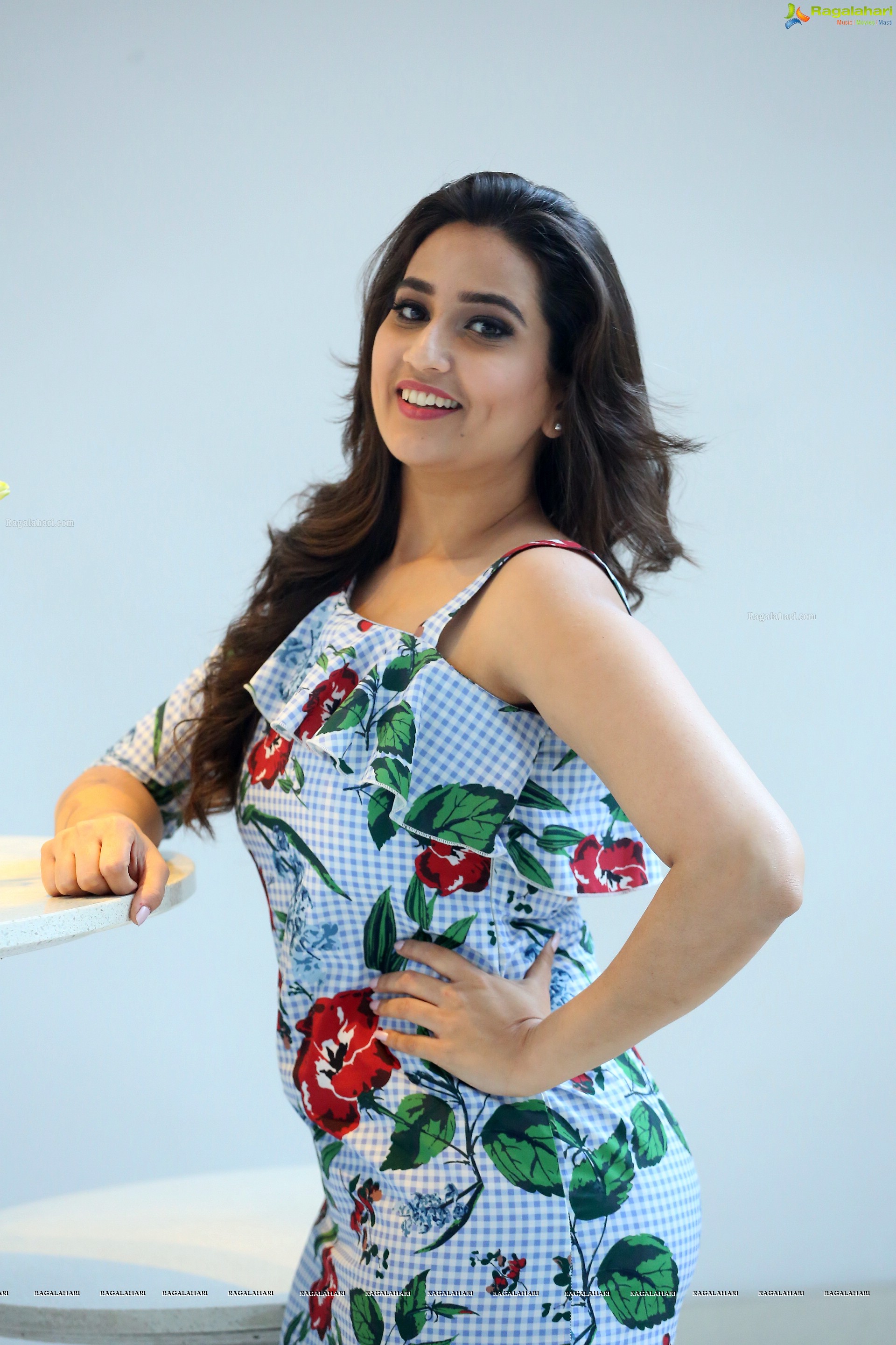 Manjusha at Ee Maaya Perimito Teaser Launch (High Definition)